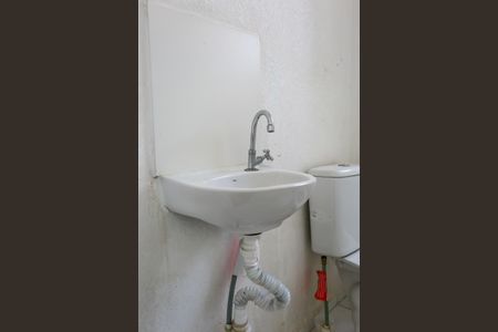 Apartamento para alugar com 2m², 2 quartos e sem vaga Apartamento para alugar com 2m², 2 quartos e sem vagaBanheiro