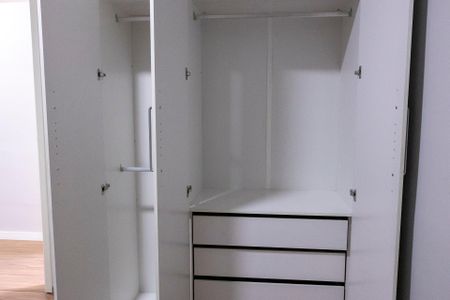 Apartamento para alugar com 50m², 2 quartos e 2 vagasQuarto 2 - Armários