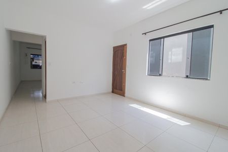 Casa para alugar com 250m², 4 quartos e 2 vagas Casa para alugar com 250m², 4 quartos e 2 vagasSala de jantar