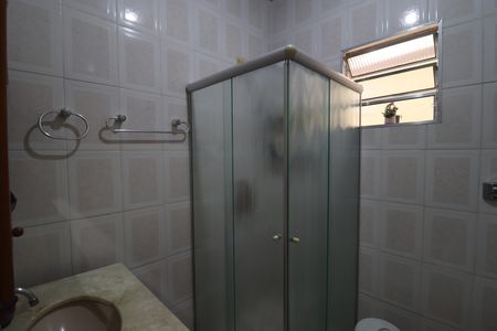 Casa à venda com 125m², 2 quartos e 1 vagaBanheiro 