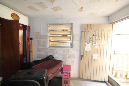 Casa à venda com 125m², 2 quartos e 1 vagaDepósito