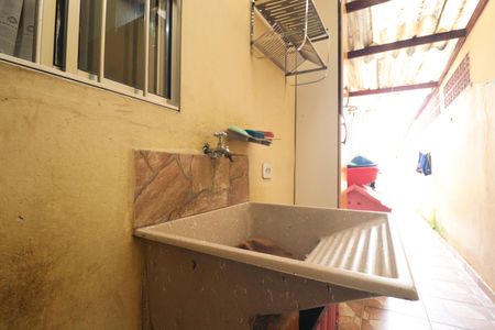 Casa à venda com 125m², 2 quartos e 1 vagaÁrea de Serviço