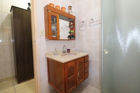 Casa à venda com 125m², 2 quartos e 1 vagaBanheiro 