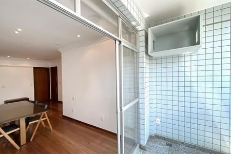 Varanda da Sala de apartamento para alugar com 3 quartos, 105m² em Santo Antônio, Belo Horizonte