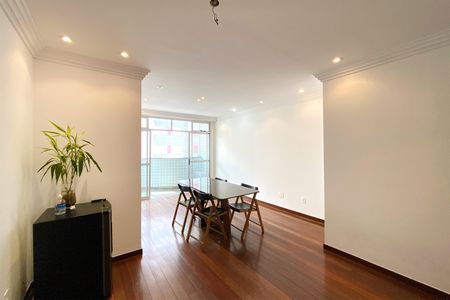 Sala de apartamento para alugar com 3 quartos, 105m² em Santo Antônio, Belo Horizonte