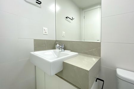 Apartamento para alugar com 67m², 2 quartos e 2 vagasBanheiro da Suíte 2