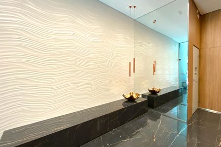 Apartamento para alugar com 67m², 2 quartos e 2 vagasÁrea comum - Hall