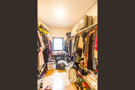 Casa de condomínio à venda com 159m², 3 quartos e 2 vagasCloset da suíte