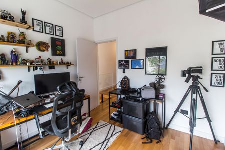 Casa de condomínio à venda com 159m², 3 quartos e 2 vagasQuarto 3