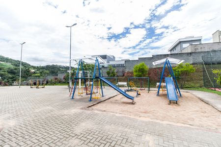 Casa de condomínio à venda com 159m², 3 quartos e 2 vagasÁrea comum - Playground
