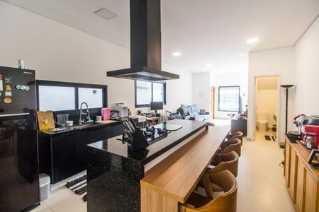 Casa de condomínio à venda com 159m², 3 quartos e 2 vagasCozinha