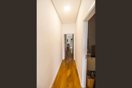 Casa de condomínio à venda com 159m², 3 quartos e 2 vagasCorredor