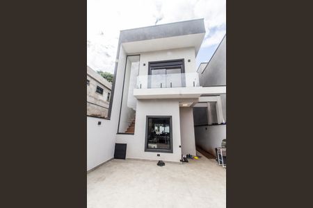 Casa de condomínio à venda com 159m², 3 quartos e 2 vagasFachada