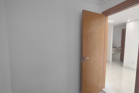 Quarto 1 de apartamento à venda com 2 quartos, 58m² em Vila Palmares, São Caetano do Sul