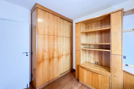 Apartamento à venda com 125m², 3 quartos e 2 vagas Apartamento à venda com 125m², 3 quartos e 2 vagasQuarto 2