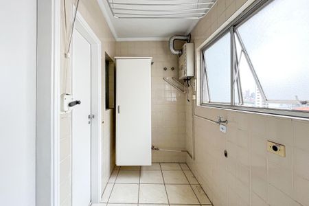 Apartamento à venda com 125m², 3 quartos e 2 vagas Apartamento à venda com 125m², 3 quartos e 2 vagasÁrea de Serviço