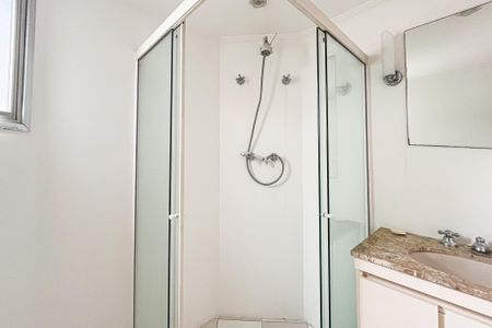 Apartamento à venda com 125m², 3 quartos e 2 vagas Apartamento à venda com 125m², 3 quartos e 2 vagasBanheiro Social