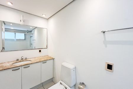 Apartamento à venda com 125m², 3 quartos e 2 vagas Apartamento à venda com 125m², 3 quartos e 2 vagasBanheiro da Suíte
