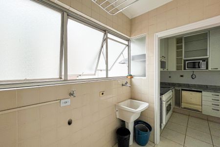 Apartamento à venda com 125m², 3 quartos e 2 vagas Apartamento à venda com 125m², 3 quartos e 2 vagasÁrea de Serviço