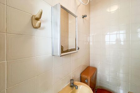 Apartamento à venda com 125m², 3 quartos e 2 vagas Apartamento à venda com 125m², 3 quartos e 2 vagasBanheiro de serviço