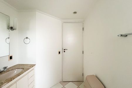 Apartamento à venda com 125m², 3 quartos e 2 vagas Apartamento à venda com 125m², 3 quartos e 2 vagasBanheiro Social