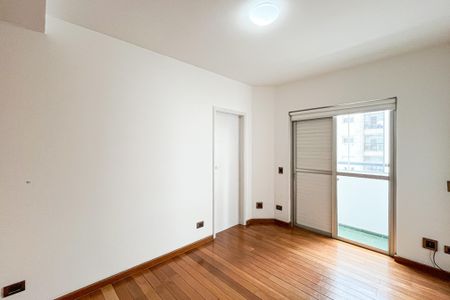 Apartamento à venda com 125m², 3 quartos e 2 vagas Apartamento à venda com 125m², 3 quartos e 2 vagasQuarto Suíte