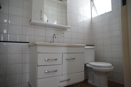 Banheiro  de apartamento para alugar com 2 quartos, 62m² em Jardim Testae, Guarulhos