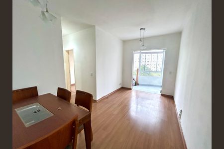 Sala de apartamento para alugar com 2 quartos, 62m² em Jardim Testae, Guarulhos