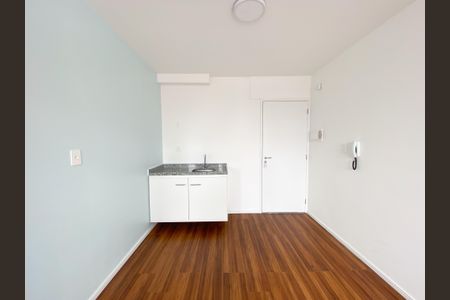 Cozinha de apartamento para alugar com 2 quartos, 37m² em Brás, São Paulo