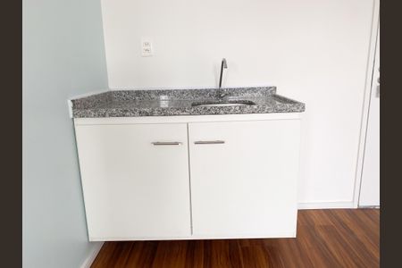 Cozinha de apartamento para alugar com 2 quartos, 37m² em Brás, São Paulo