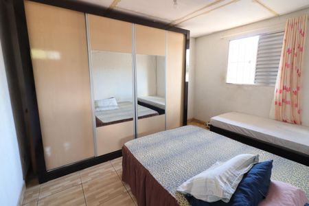 Casa à venda com 220m², 5 quartos e 5 vagasQuarto 5