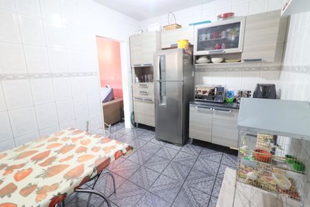 Casa à venda com 220m², 5 quartos e 5 vagasCozinha e Área de Serviço 1