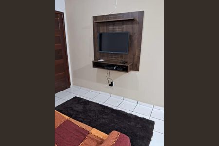 Sala de apartamento para alugar com 2 quartos, 65m² em Jacutinga, Mesquita