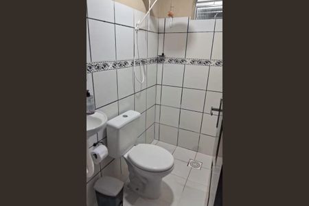 Apartamento para alugar com 65m², 2 quartos e sem vagaBanheiro