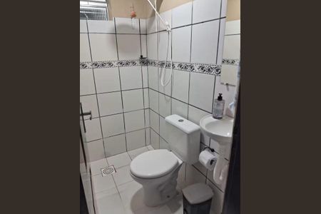 Apartamento para alugar com 65m², 2 quartos e sem vagaBanheiro