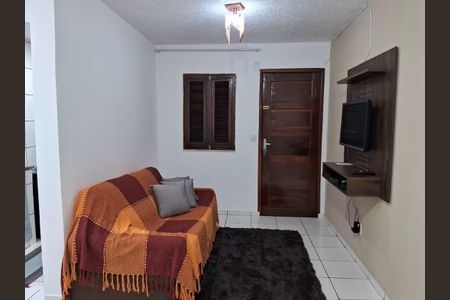 Sala de apartamento para alugar com 2 quartos, 65m² em Jacutinga, Mesquita