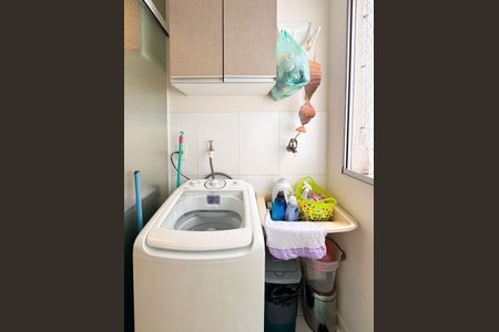 Apartamento à venda com 56m², 2 quartos e 1 vaga Apartamento à venda com 56m², 2 quartos e 1 vagaÁrea de Serviço