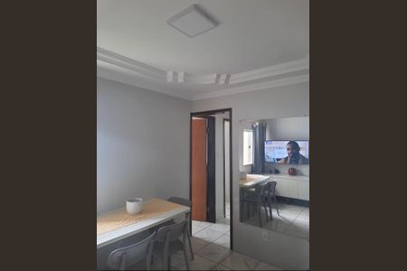 Sala de apartamento para alugar com 2 quartos, 65m² em Jacutinga, Mesquita