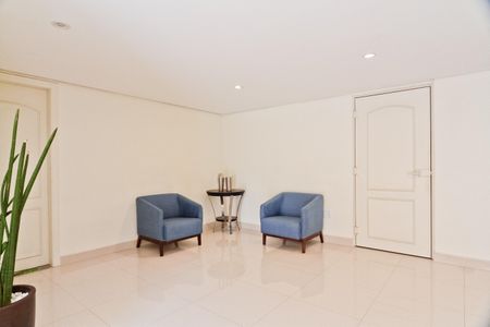 Apartamento à venda com 80m², 3 quartos e 2 vagas Apartamento à venda com 80m², 3 quartos e 2 vagasHall