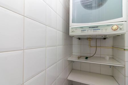 Apartamento à venda com 80m², 3 quartos e 2 vagasBanheiro de Serviço