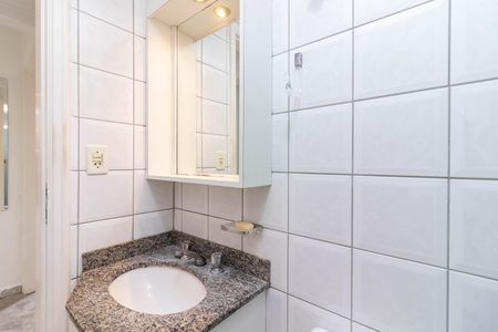 Apartamento à venda com 80m², 3 quartos e 2 vagasBanheiro social