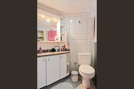 Apartamento à venda com 80m², 3 quartos e 2 vagas Apartamento à venda com 80m², 3 quartos e 2 vagasBanheiro da Suíte