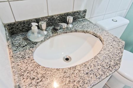 Apartamento à venda com 80m², 3 quartos e 2 vagas Apartamento à venda com 80m², 3 quartos e 2 vagasBanheiro