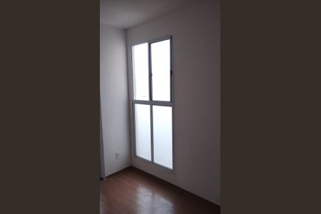 Sala de apartamento para alugar com 2 quartos, 41m² em Vila Perracini, Poá