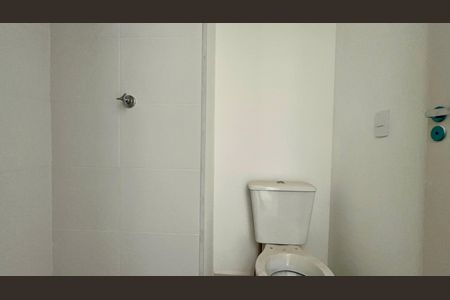 Studio para alugar com 35m², 1 quarto e sem vaga Studio para alugar com 35m², 1 quarto e sem vagaBanheiro