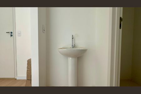 Studio para alugar com 35m², 1 quarto e sem vaga Studio para alugar com 35m², 1 quarto e sem vagaBanheiro