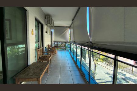 Apartamento à venda com 126m², 3 quartos e 2 vagasVaranda