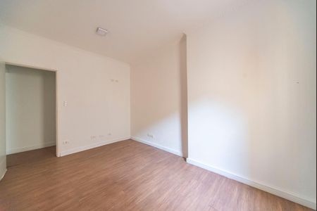 Casa à venda com 243m², 5 quartos e 4 vagasQuarto 2