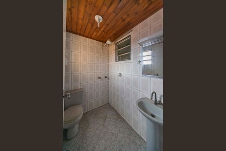 Casa à venda com 243m², 5 quartos e 4 vagasBanheiro do Sótão 