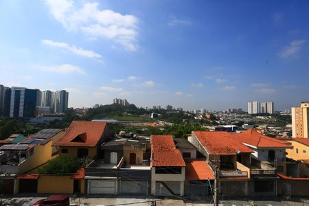 Varanda vista de casa para alugar com 2 quartos, 60m² em Jardim America, Taboão da Serra